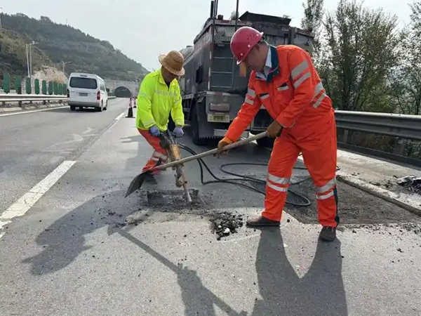 德清沥青路面修补价格