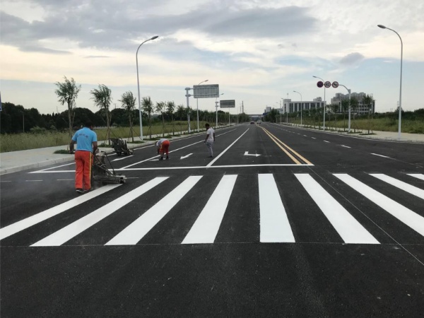 德清夜间道路划线施工噪音太大扰民怎么办，这事儿到底该怎么破？