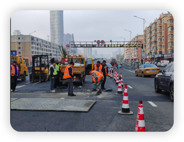 德清道路维修施工队：城市建设的守护者